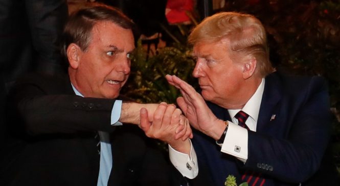 Além de não passar faixa a Lula, Bolsonaro vai se mandar para resort de Trump