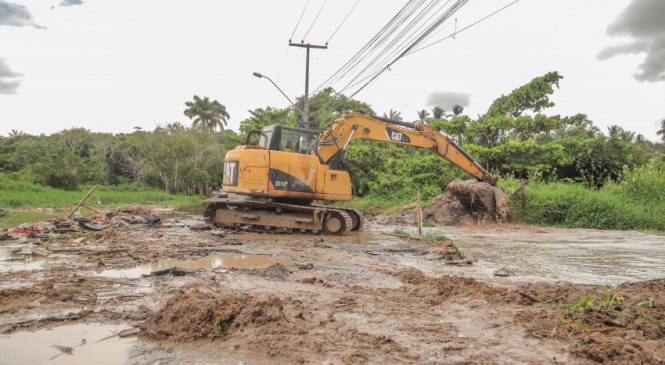 Ladeira da Granja é interditada para obra de melhoria no escoamento de água