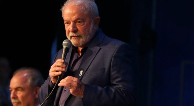 Lula confirma Aloizio Mercadante como presidente BNDES