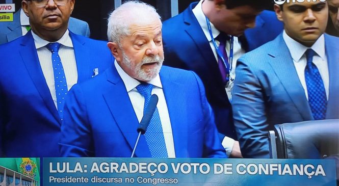 Lula toma posse no Congresso: É o novo e legítimo presidente do Brasil