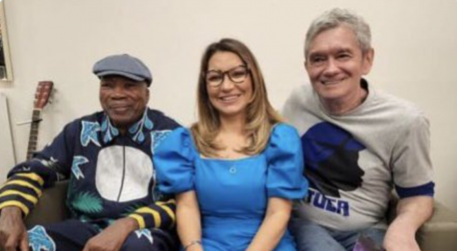 Janja se emociona no ‘Altas Horas” ao narrar encontro com Milton Nascimento