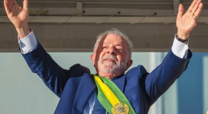 Aprovação de Lula sobe para 42% segundo pesquisa Quest