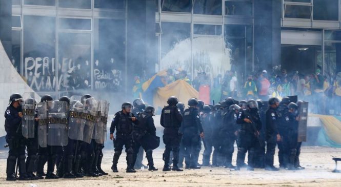 Invasão golpista de 8 de janeiro completa um mês com desdobramentos ainda longe do fim