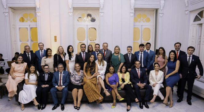 Com maioria de mulheres, conheça o novo secretariado do governo Paulo Dantas