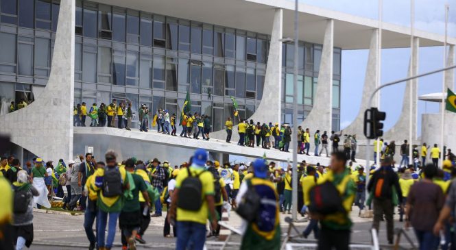 Acampamento bolsonarista foi central em ataques do dia 8 de janeiro