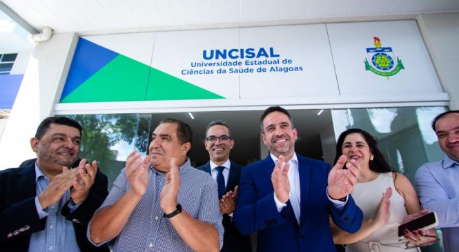 Reitor da Uncisal destaca apoio do deputado Paulão na reforma da instituição