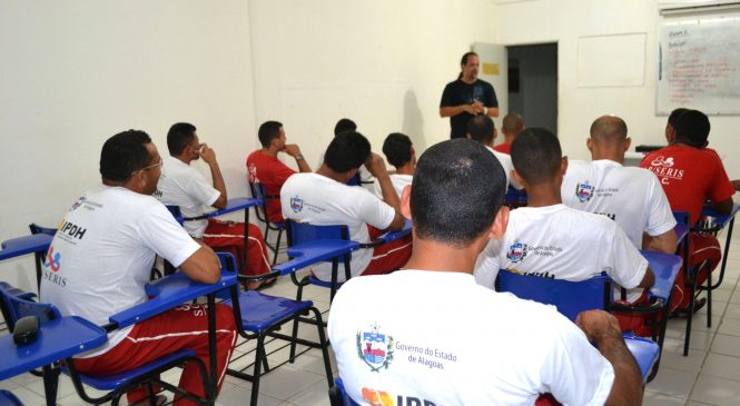 Projeto da Seris reduz o número de analfabetos no sistema prisional alagoano