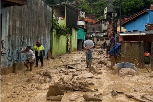 Chuvas no litoral paulista deixam 20 mortos e mais de 300 famílias desabrigadas