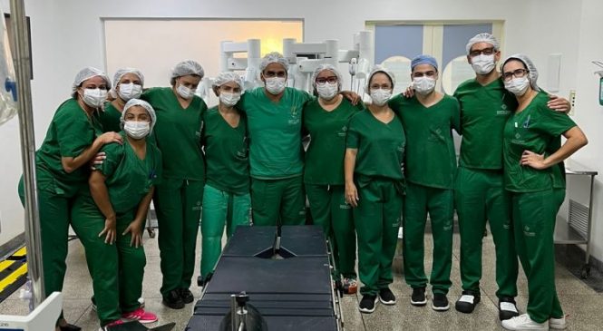 Robô cirúrgico da Santa Casa de Maceió realiza três operações