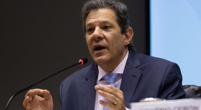 Haddad nega criar impostos e promete rever privilégios fiscais