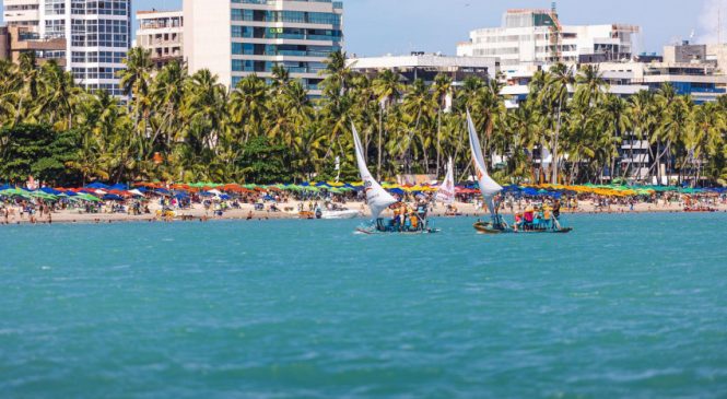 Parceria com OTA Decolar garante desconto de 15% para turistas visitarem Maceió