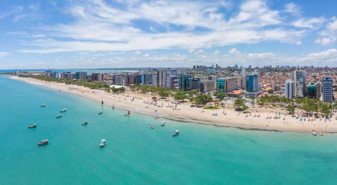 Maceió é o destino brasileiro mais buscado no verão