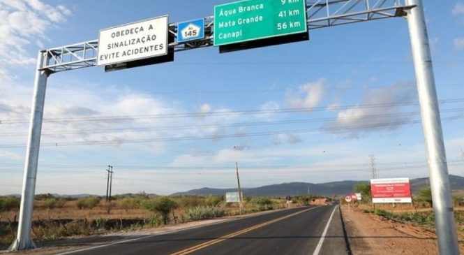 Dantas inaugura trecho de 7,5 km de rodovia que liga Mata Grande à Canapi