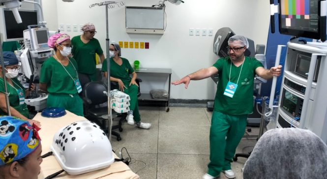 Santa Casa: Instrumentadoras participam de treinamento em cirurgia robótica