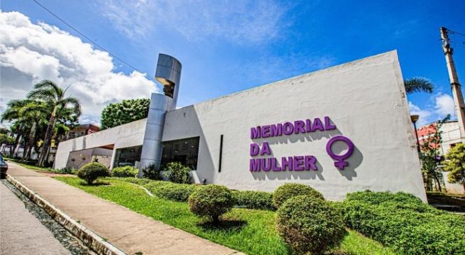 Luciano  Barbosa assina ordem para revitalizar o Memorial da Mulher