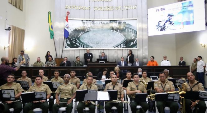 Dia do Exército é celebrado no plenário do Poder Legislativo