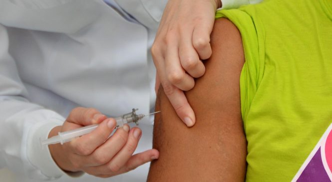 Sesau reforça importância de vacinação para conter casos de Covid-19 em Alagoas