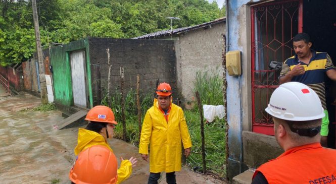 Fortes chuvas deixam nove famílias desalojadas; Defesa Civil atende 38 ocorrências em Maceió