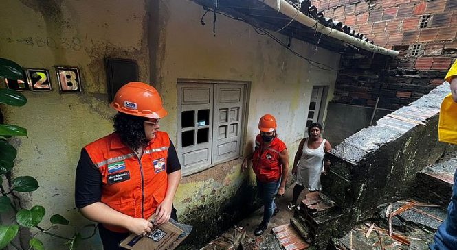 Em Maceió, tempo dá trégua após domingo de fortes chuvas e casas sendo evacuadas