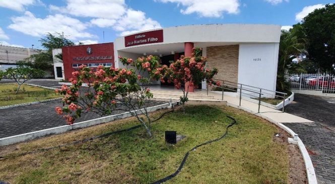 Situação de animais abandonados em hospital de Arapiraca precisam de intervenção do MPAL