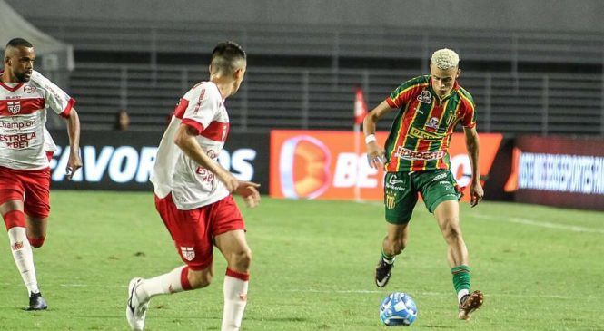 Anselmo Ramon perde pênalti e Galo segue sem vencer na Série B