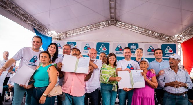Paulo Dantas inaugura avenida e entrega 97 títulos agrários em Delmiro Gouveia