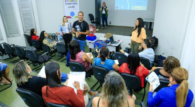 Seduc inicia formação de mais de seis mil professores alfabetizadores em Alagoas