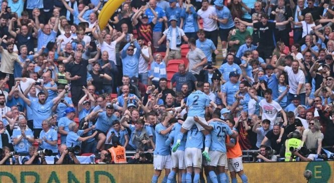 Com dois de Gundogan, City vence o United e fatura a Copa da Inglaterra