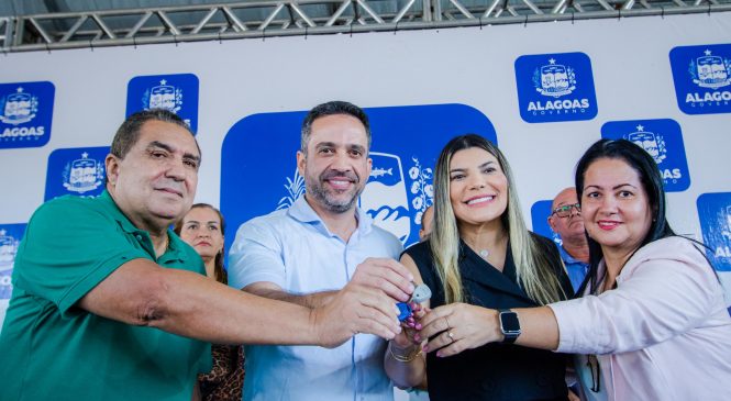 Dantas inaugura Cisp, entrega casas, caminhão e anuncia novas ações em Senador Rui Palmeira