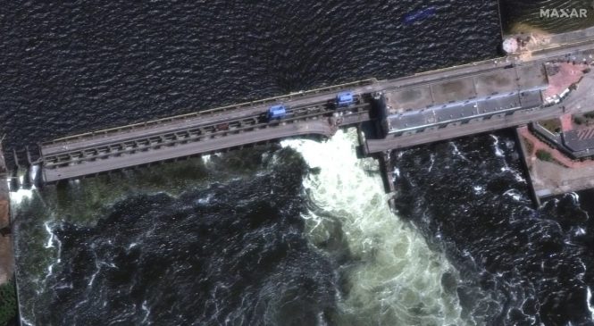 Vídeo: Ataque na Ucrânia destrói represa que fornece água para usina nuclear