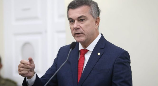Ronaldo Medeiros desiste de concorrer às eleições para prefeito de Maceió