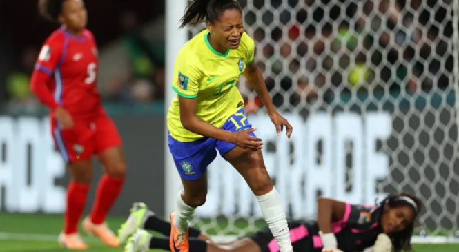 Show das meninas: Brasil goleia o Panamá na partida de estreia da Copa do Mundo