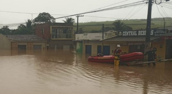 Mais de 400 família em Atalaia ficam desalojadas após por causa de fortes chuvas
