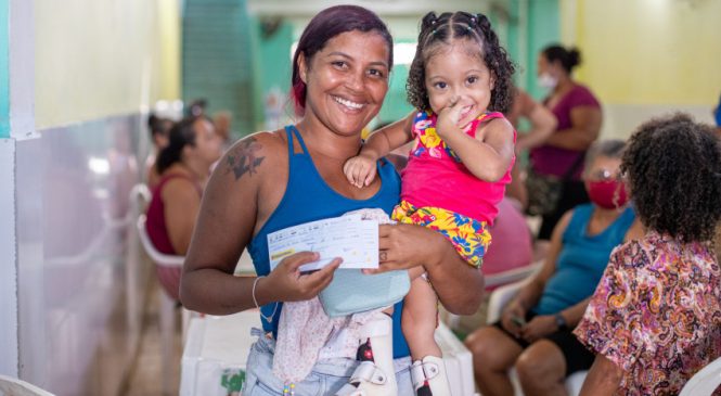 Famílias desabrigadas e desalojadas começam a receber auxílio-moradia