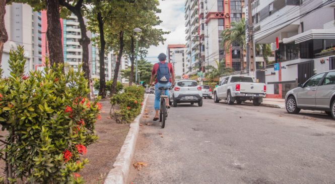 Rua Sandoval Arroxelas, Ponta Verde, vai ganhar ciclofaixa
