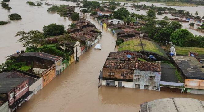 Com trégua da chuva, níveis dos rios que transbordaram saem do patamar de alerta