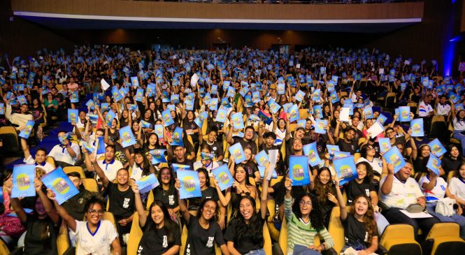 Alunos da rede estadual de Maceió participam de aulão preparatório para o Enem