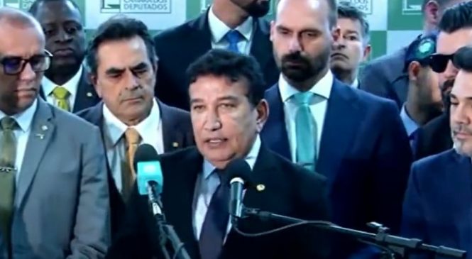 Vídeo: Magno Malta mente cretinamente ao dizer que Lula não sancionou Lei da Liberdade Religiosa