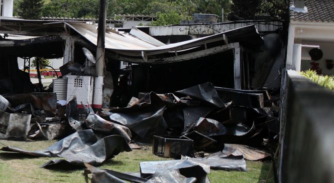 Justiça faz primeira audiência sobre incêndio no Ninho do Urubu