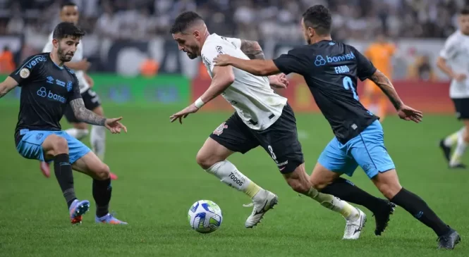 Corinthians e Grêmio empatam em jogaço de reviravoltas e oito gols