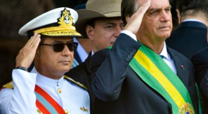 CPI quer ouvir e quebrar sigilo de almirante que concordou com Bolsonaro para golpe