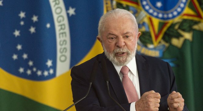 Lula defende direito de indígenas e veta, parcialmente, o marco temporal
