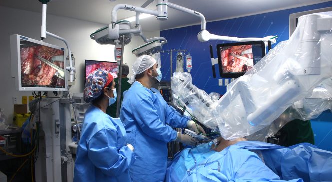 Santa Casa de Maceió comemora o marco das 100 cirurgias robóticas