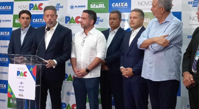 Lira prega a união política, Paulo Dantas concorda e são aplaudidos por Renan Filho