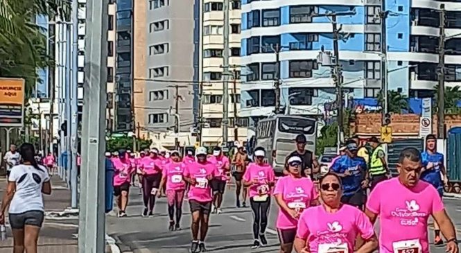 Outubro rosa na orla de Maceió: Mulheres na corrida contra o câncer de mama