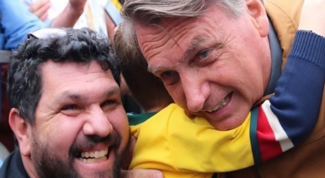 Cid delatou que Bolsonaro quis esconder alvos da PF no Palácio da Alvorada