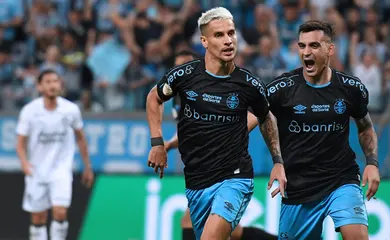 Grêmio vence, confirma classificação para a Libertadores e rebaixa o Goiás