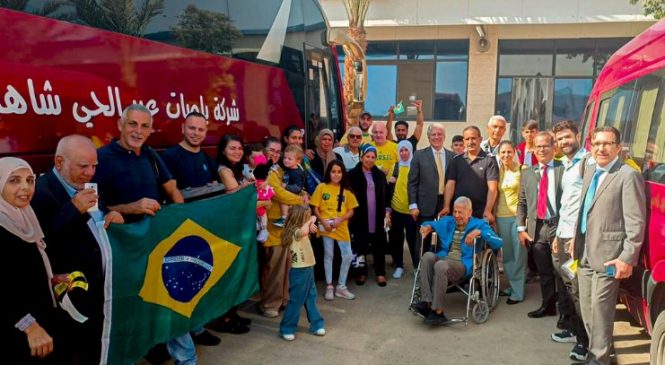 Grupo de 32 brasileiros é resgatado da Cisjordânia, na Palestina