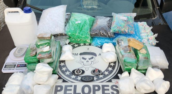 PM apreende mais de 9 kg de drogas e duas armas de fogo durante ações em Arapiraca