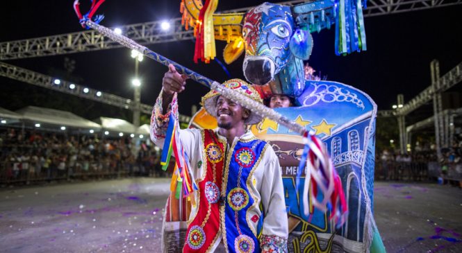 Cores e muita cultura marcam último dia da 30ª edição do Festival do Bumba-Meu-Boi